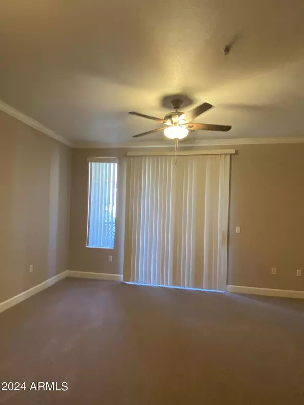 Phoenix, AZ 85032,4455 E PARADISE VILLAGE Parkway S #1123