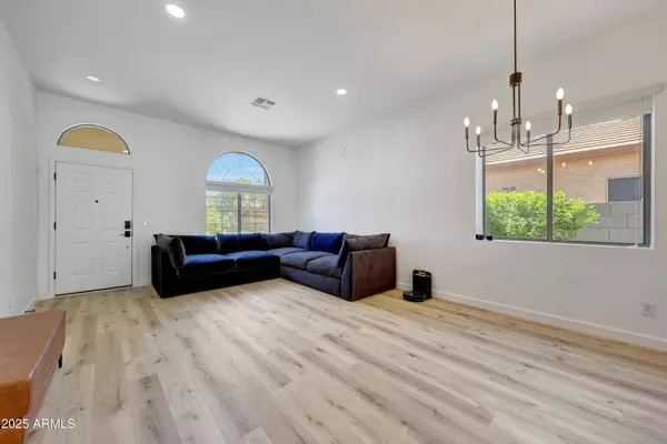 Phoenix, AZ 85050,4628 E PASO Trail