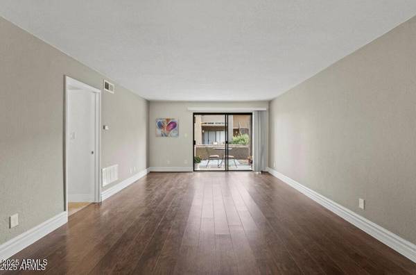 3825 E Camelback Road #117, Phoenix, AZ 85018