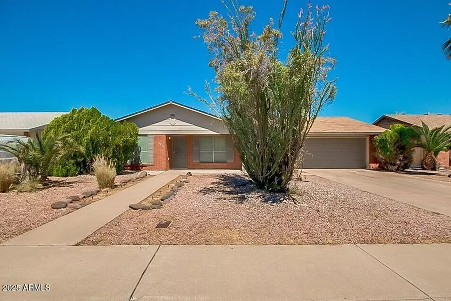 10560 W ECHO Lane, Peoria, AZ 85345