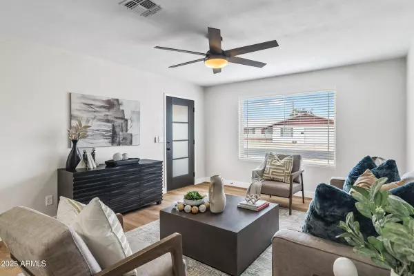 Tempe, AZ 85282,113 E FAIRMONT Drive