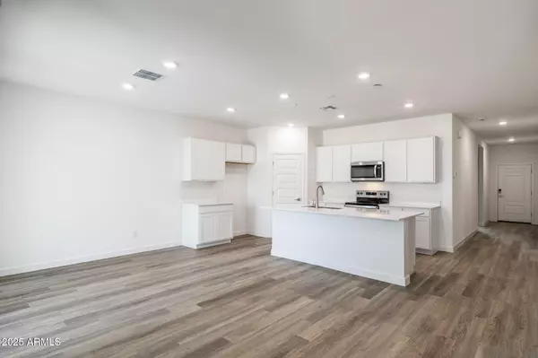 Waddell, AZ 85355,10005 N 177TH Drive