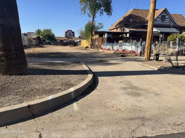 Mesa, AZ 85210,54 E 2ND Avenue #-