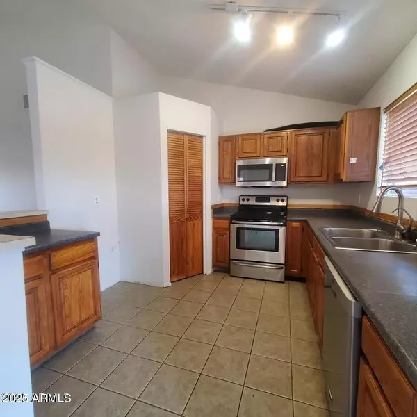 Phoenix, AZ 85044,4827 E LA PUENTE Avenue