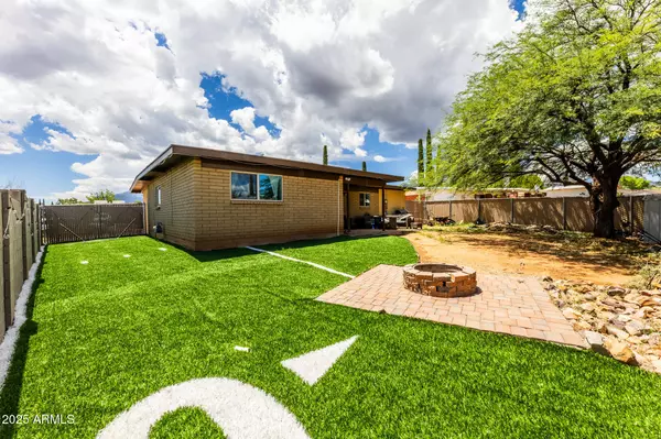 Sierra Vista, AZ 85635,51 E BROWN Drive