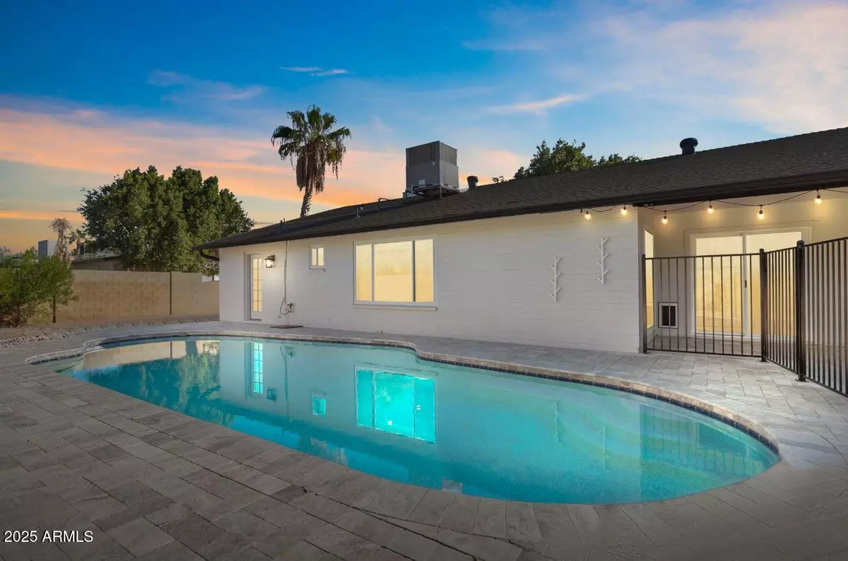 Scottsdale, AZ 85254,5302 E SHEENA Drive