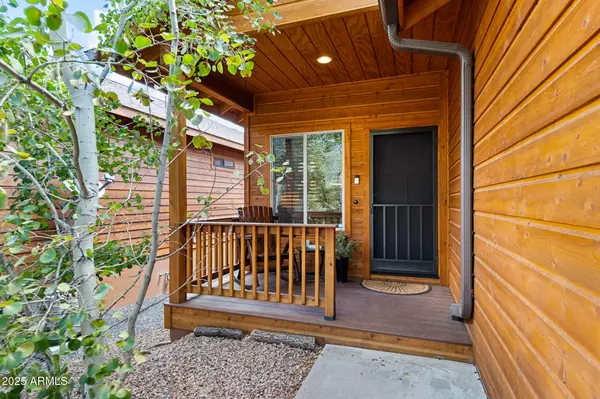 2004 N LAKE BREEZE Road, Lakeside, AZ 85929