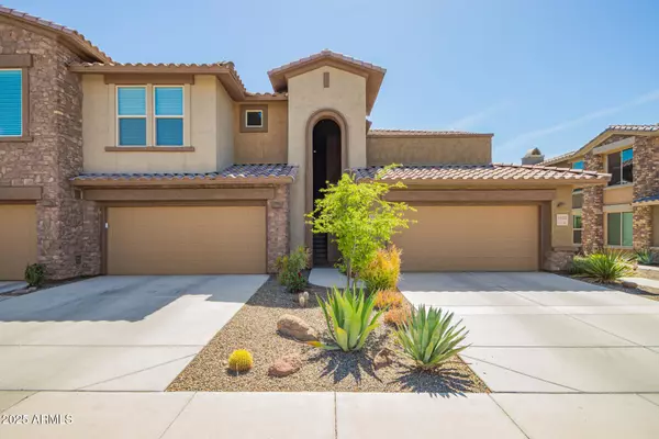 2425 W BRONCO BUTTE Trail #2028, Phoenix, AZ 85085