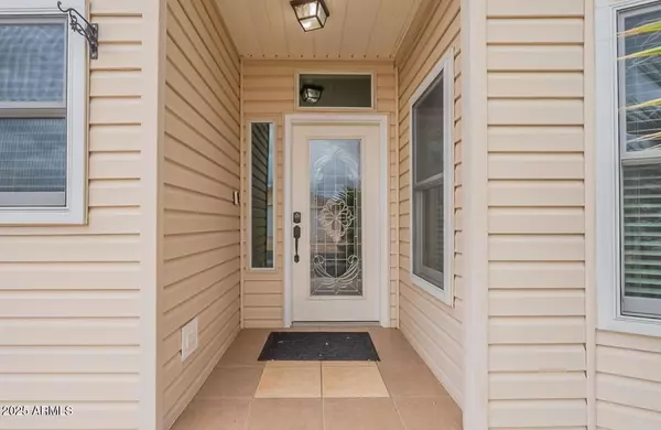 Apache Junction, AZ 85119,3301 S GOLDFIELD Road #4093