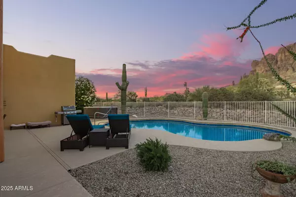 Apache Junction, AZ 85119,5809 E McKellips Boulevard