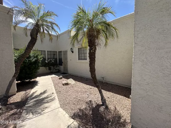 Tempe, AZ 85284,1855 E SUNBURST Lane