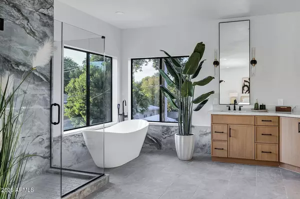 Phoenix, AZ 85021,8024 N 7TH Avenue