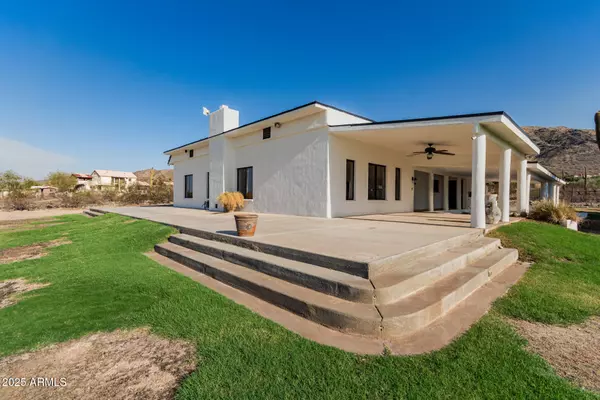 Laveen, AZ 85339,10445 S 27TH Avenue