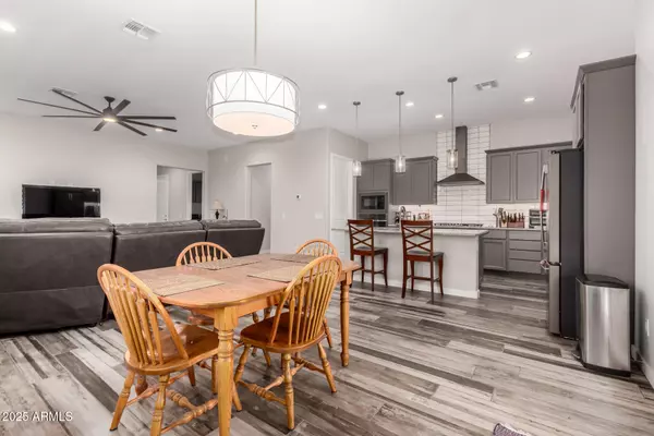 Chandler, AZ 85249,560 E ZION Place
