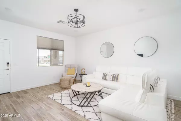 Waddell, AZ 85355,17072 W ALICE Avenue
