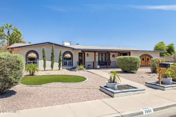 2560 E FAIRFIELD Street, Mesa, AZ 85213