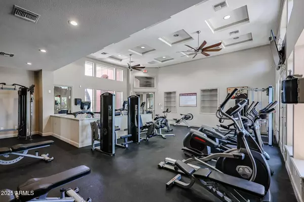 Phoenix, AZ 85008,5401 E VAN BUREN Street #2112