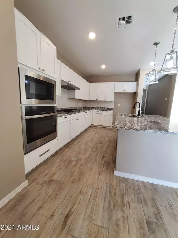 Goodyear, AZ 85338,704 N 152ND Drive