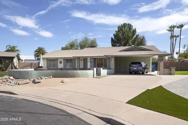 2946 S ESTRELLA Circle, Mesa, AZ 85202