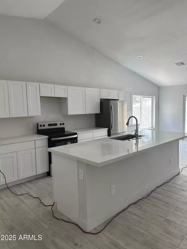 Phoenix, AZ 85032,4219 E WHITNEY Lane