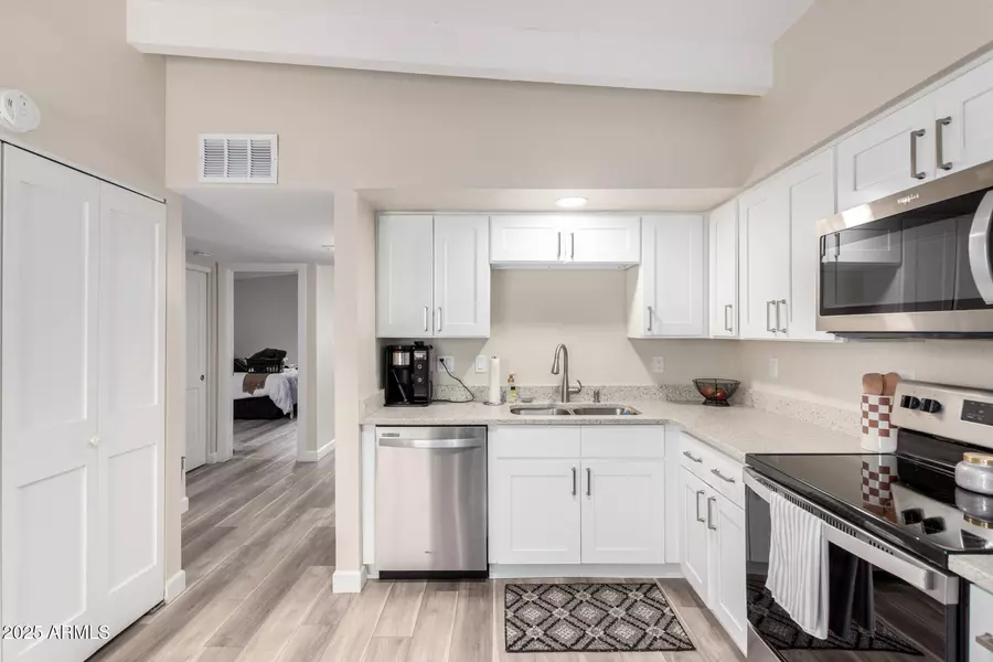 4750 N 14TH Street, Phoenix, AZ 85014