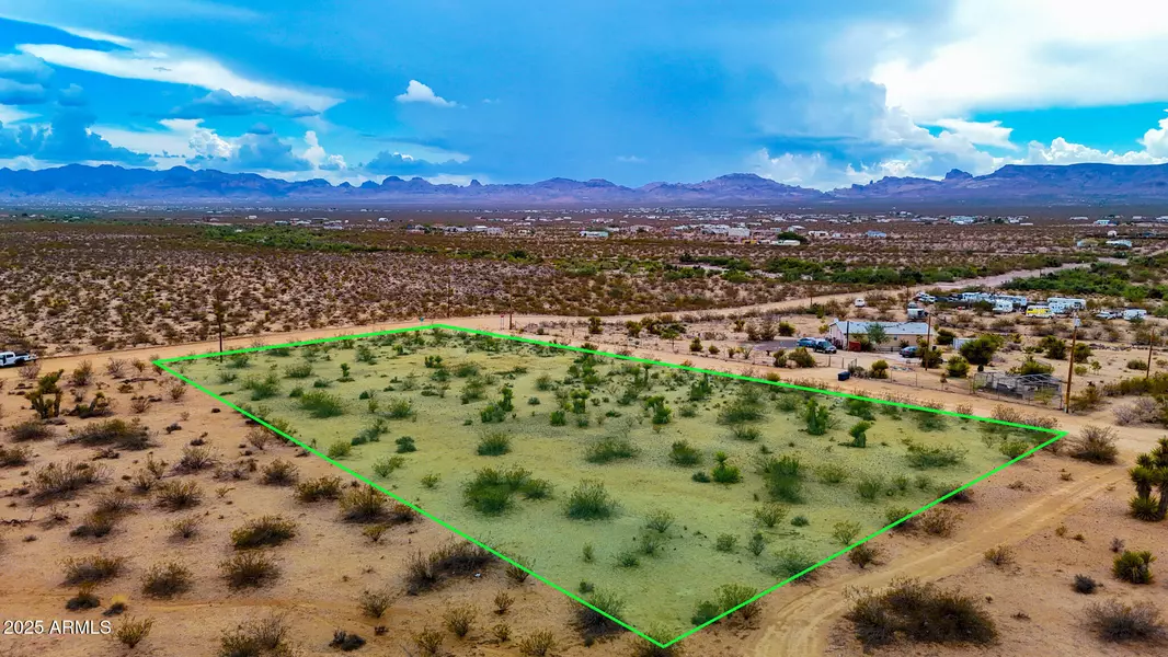 Chinle Dr Lot #4  1 Acre -- #-, Golden Valley, AZ 86413