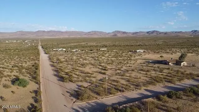 Chinle Dr Lot #4  1 Acre -- #-, Golden Valley, AZ 86413