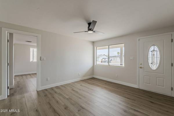 Phoenix, AZ 85032,4025 E SURREY Avenue