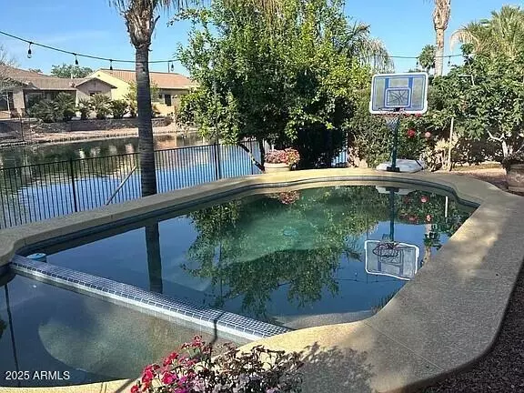 634 E BELLERIVE Place, Chandler, AZ 85249