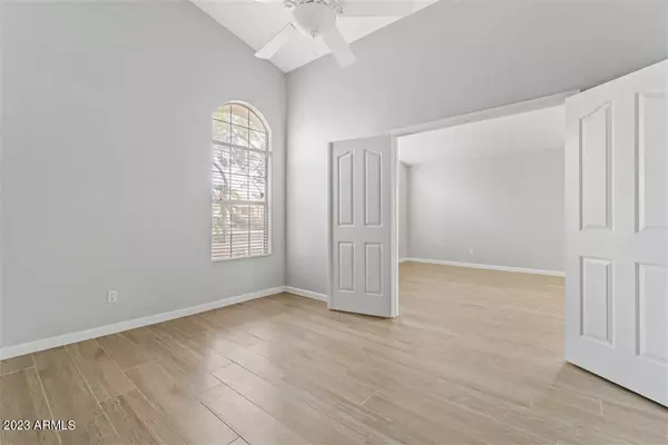 Tempe, AZ 85284,1327 W MARIA Lane