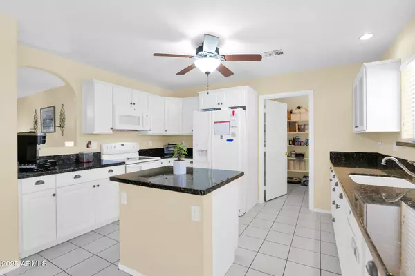 Mesa, AZ 85208,11242 E EMELITA Avenue