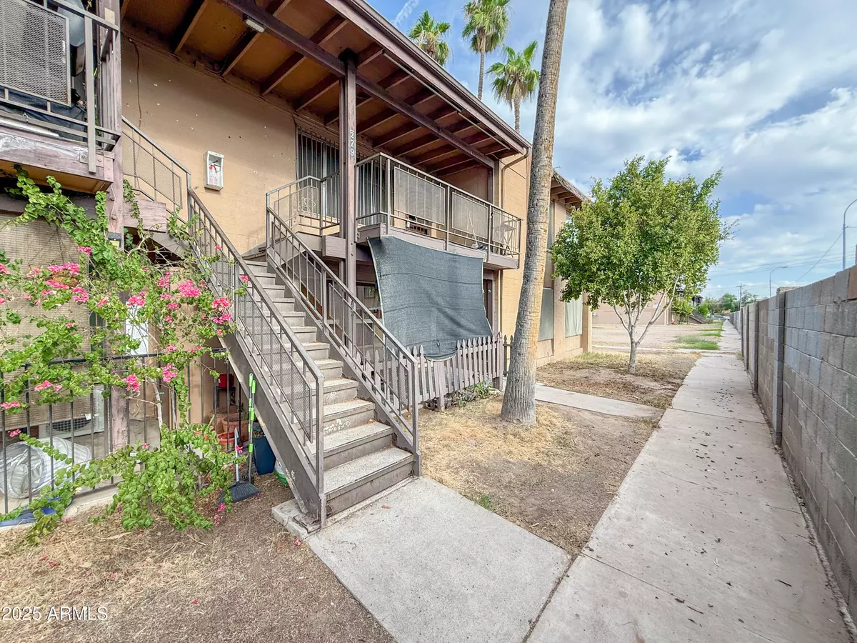 Phoenix, AZ 85015,2415 W HAZELWOOD Street #279