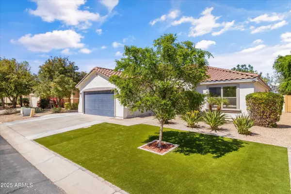 9028 E OBISPO Avenue, Mesa, AZ 85212