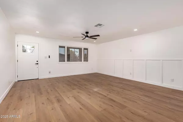 Mesa, AZ 85202,525 S VISALIA --