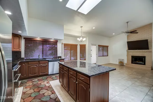Scottsdale, AZ 85254,6009 E MONTE CRISTO Avenue