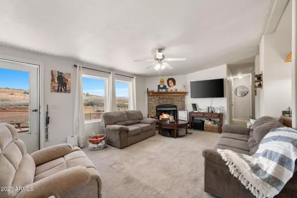 Dewey, AZ 86327,10677 E PEANUT Drive