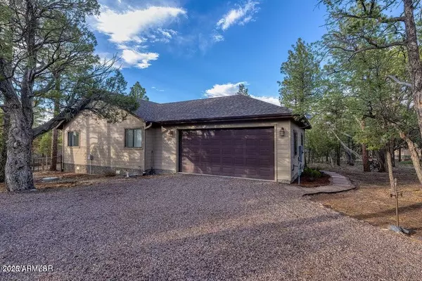 Show Low, AZ 85901,280 CEDAR BREAKS Avenue