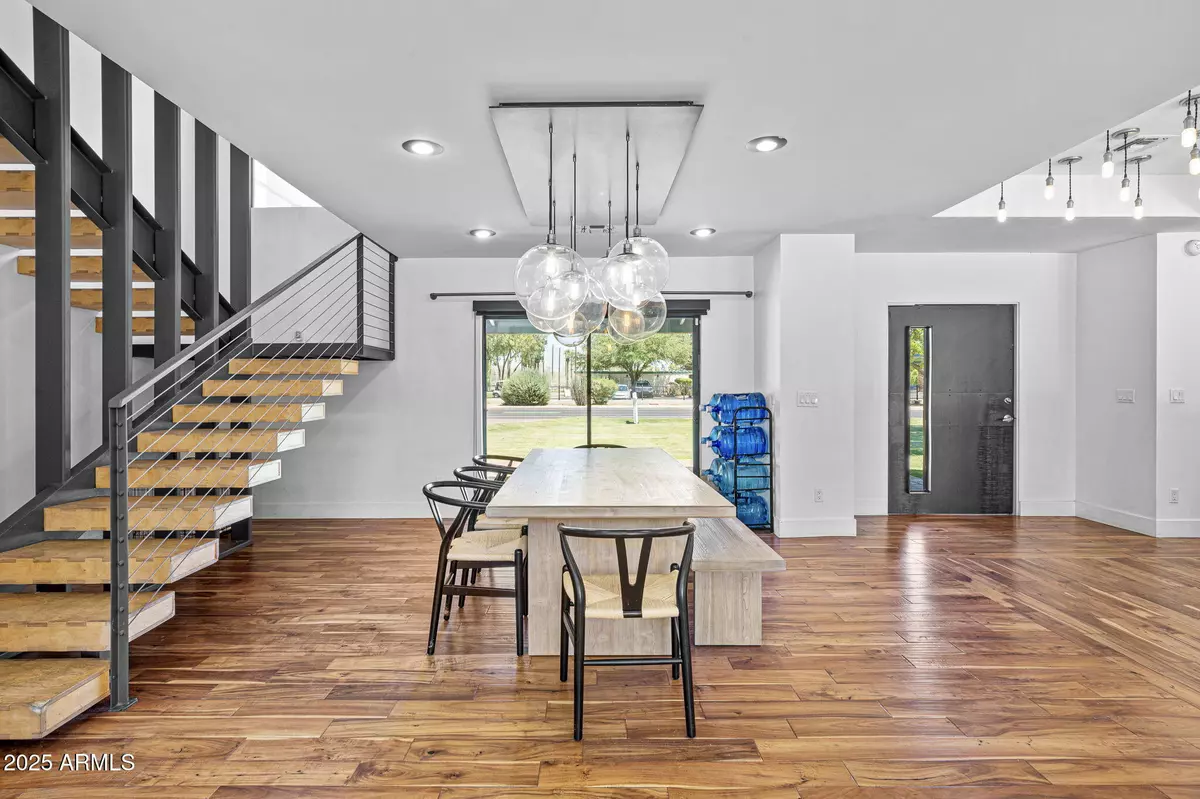 Phoenix, AZ 85015,6210 N 15th Avenue