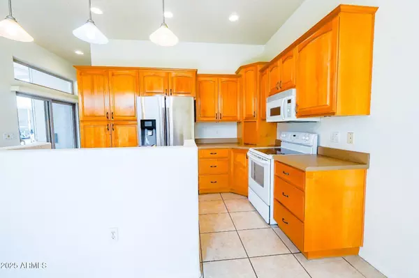 Surprise, AZ 85374,17200 W BELL Road #1041