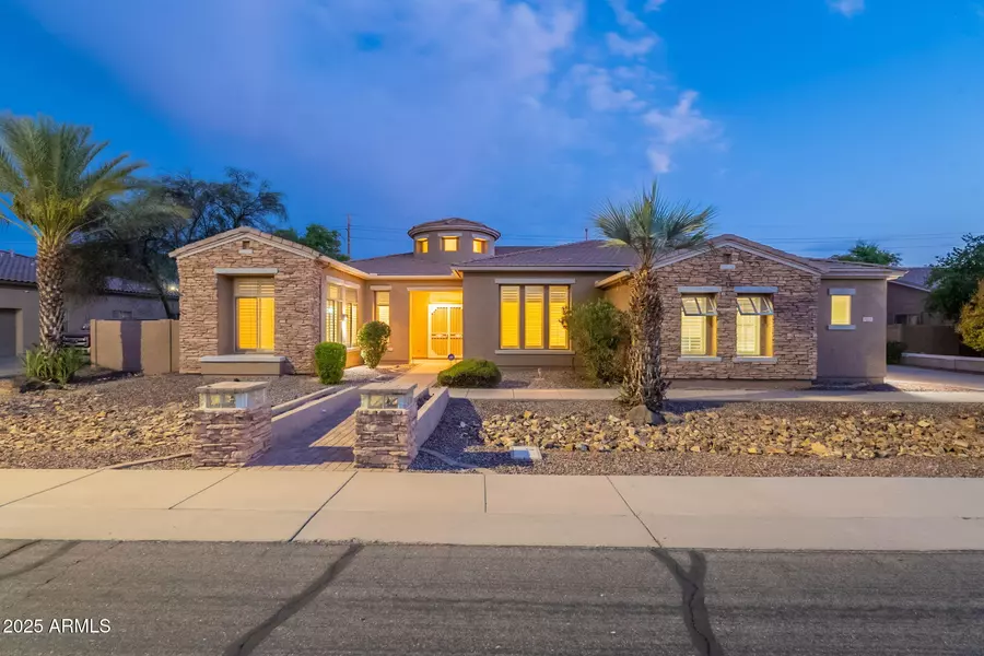 1871 E SAGITTARIUS Place, Chandler, AZ 85249
