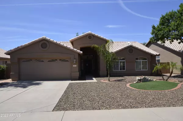 Gilbert, AZ 85233,871 W HORSESHOE Avenue