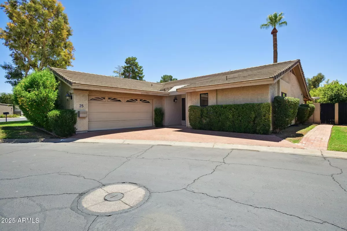 Phoenix, AZ 85020,25 E BUTLER Drive