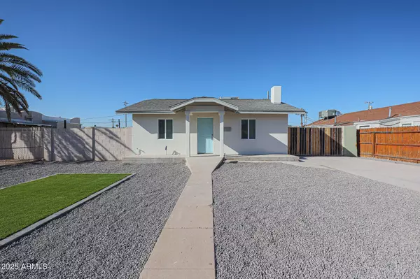 Phoenix, AZ 85008,2224 N 24TH Place