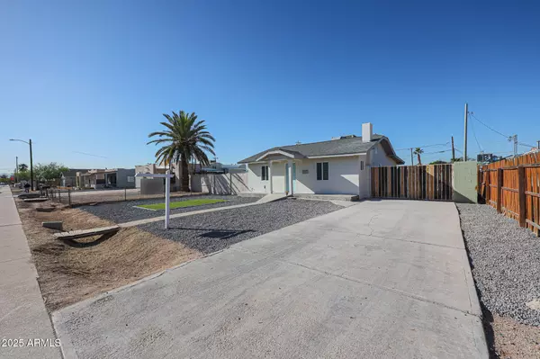 Phoenix, AZ 85008,2224 N 24TH Place