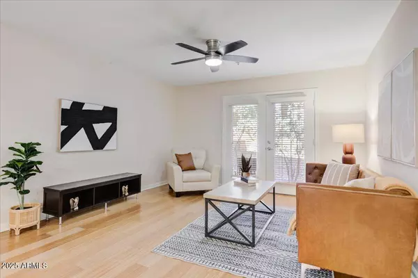 Phoenix, AZ 85032,4704 E PARADISE VILLAGE Parkway #139