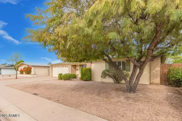 Tempe, AZ 85282,2122 E Palmcroft Drive