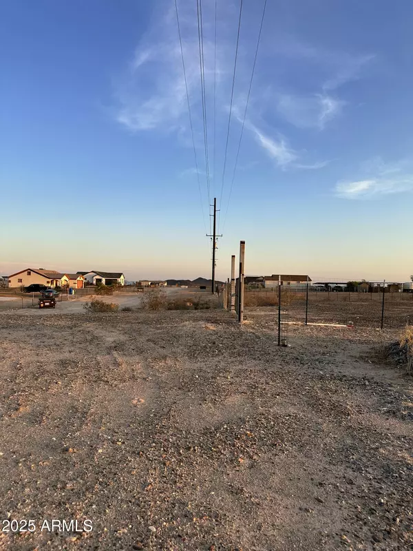 Tonopah, AZ 85354,28 S 363 Avenue #0