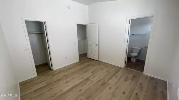 Chandler, AZ 85224,2727 N PRICE Road #37