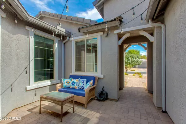 Phoenix, AZ 85042,2528 E ALTA VISTA Road