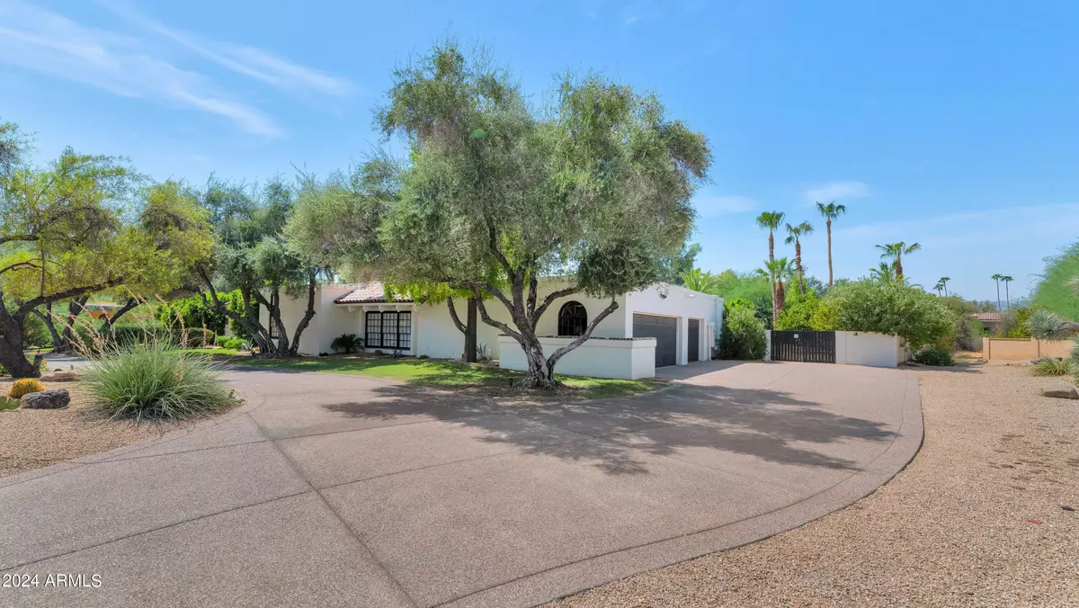 Paradise Valley, AZ 85253,8712 N 68TH Street